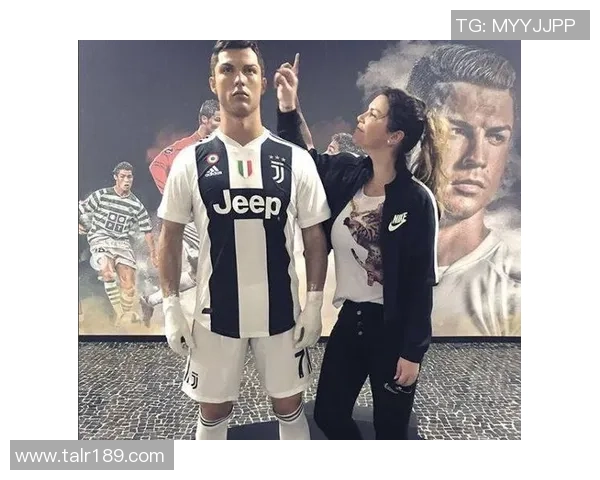 蜡像足球明星盘点：那些在博物馆中与我们同框的传奇球员